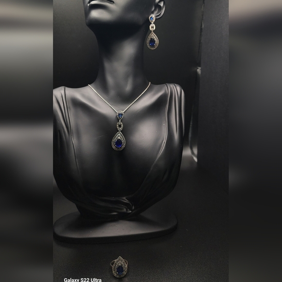 Vintage 925 Sterling Silver Necklace & Earrings Setwith Blue Zircon Stones - Picture 6 of 6